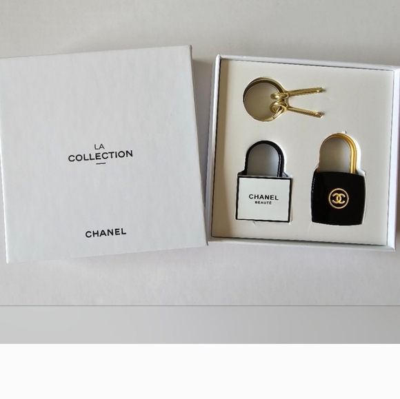 Chanel Lock and Key set - Picture 8 of 13